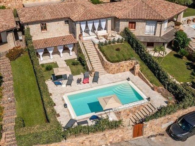 Villa Indipendente in affitto a Puntaldia, Sardigna/Sardegna