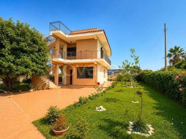 Villa Indipendente in affitto a Siracusa, Sicilia
