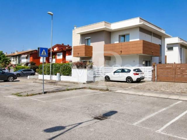 Villa Indipendente in affitto a Ponte di Ferro, Thiene