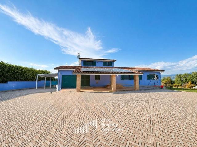 Villa Indipendente in affitto a Sgurgola, Lazio
