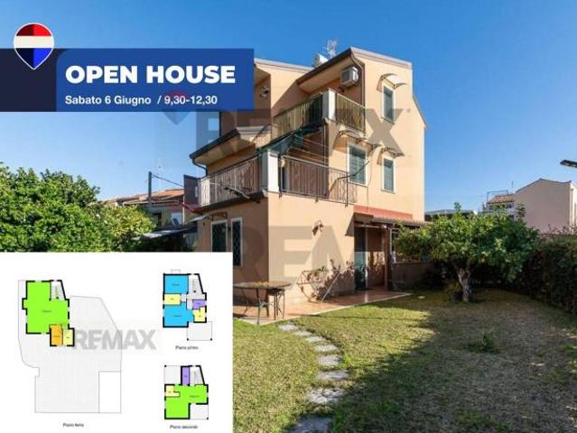 Villa Indipendente in vendita a Ficarazzi, Aci Castello
