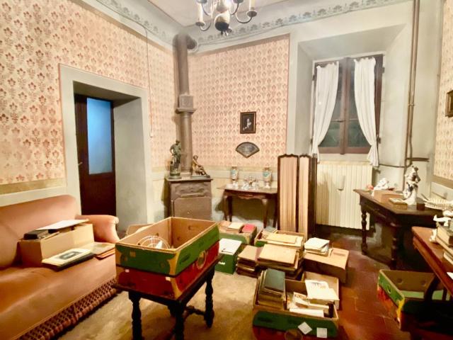 Villa Indipendente in vendita a Colline Matildiche, Re