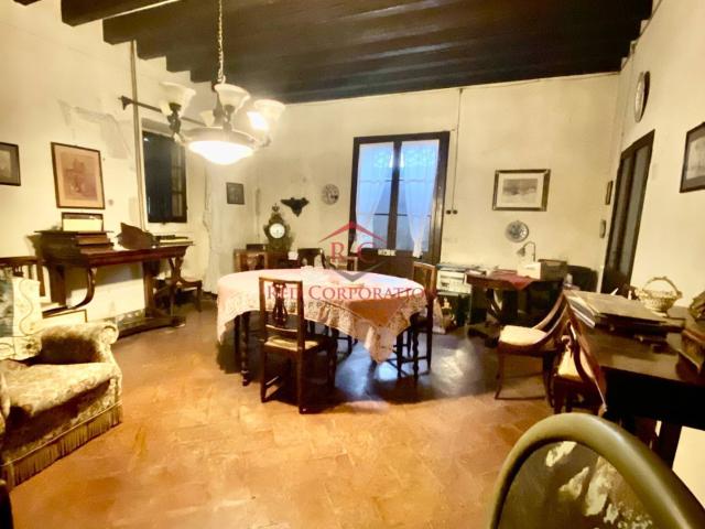 Villa Indipendente in vendita a Colline Matildiche, Re