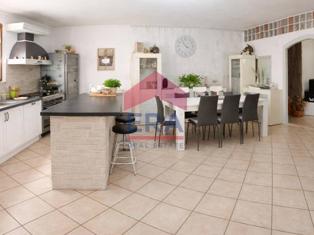 Villa Indipendente in vendita a Villaggio Valle Gaia, Roma Capitale