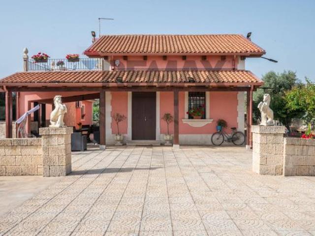 Villa Indipendente in vendita a Avola, Sicilia
