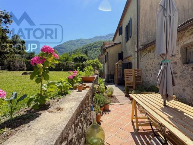 Villa Indipendente in vendita a Unione dei comuni Media Valle del Serchio, Limano