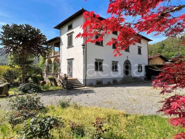Villa Indipendente in vendita a Unione dei comuni Media Valle del Serchio, Fornoli