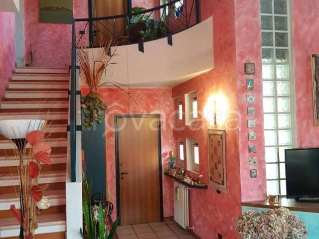 Villa Indipendente in vendita a Bagnolo Cremasco, Lombardia