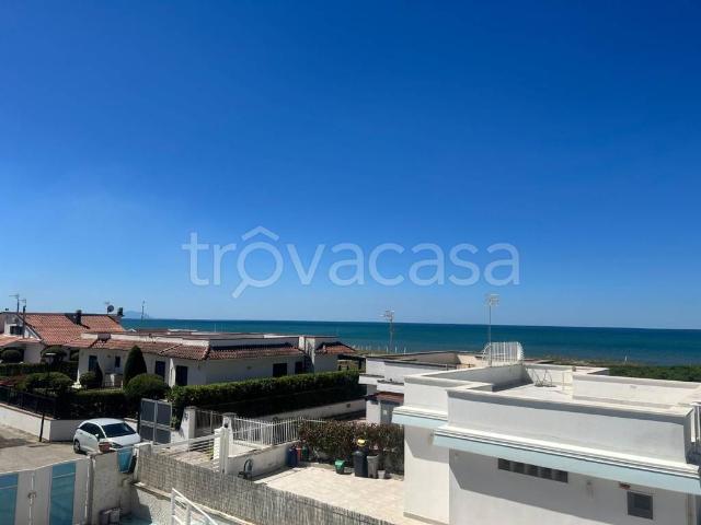 Villa Indipendente in vendita a Baia Domizia, Cellole
