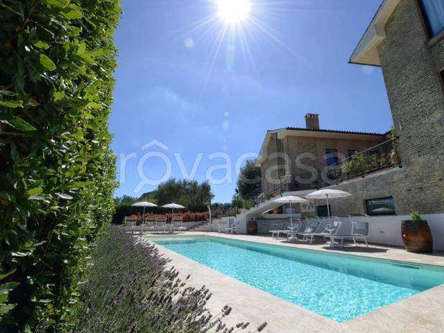 Villa Indipendente in vendita a Marche, Ancona