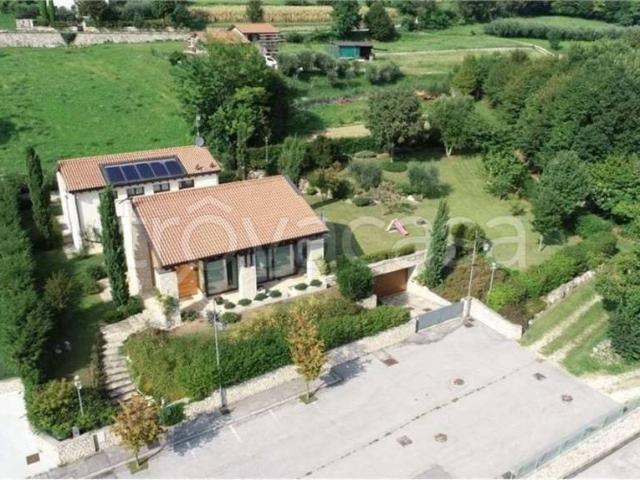 Villa Indipendente in vendita a Bassano Del Grappa, Veneto
