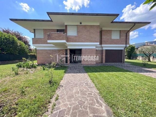 Villa Indipendente in vendita a San Vito, Bassano Del Grappa