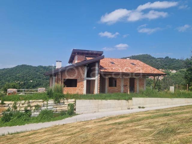 Villa Indipendente in vendita a Piemonte, Cuneo