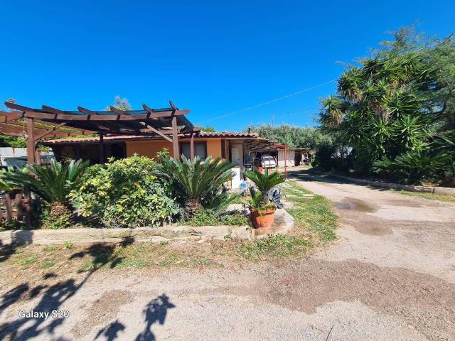 Villa Indipendente in vendita a Lido Lago, Olevano Sul Tusciano