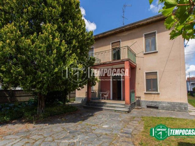 Villa Indipendente in vendita a Gaggiolo, Piemonte