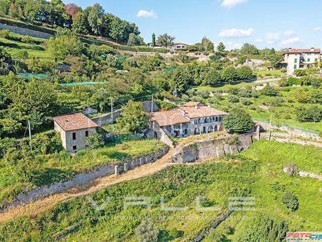 Villa Indipendente in vendita a San Sebastiano, Bergamo