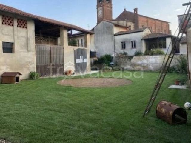 Villa Indipendente in vendita a Besate, Milano