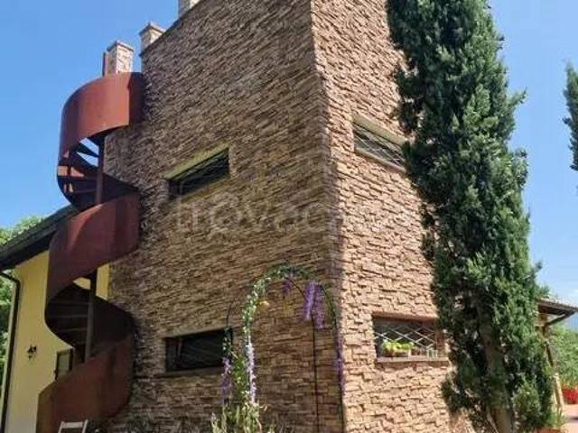 Villa Indipendente in vendita a Bibbiena, Toscana