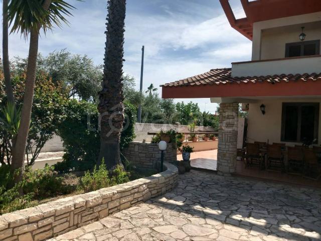 Villa Indipendente in vendita a Puglia, Barletta-andria-trani