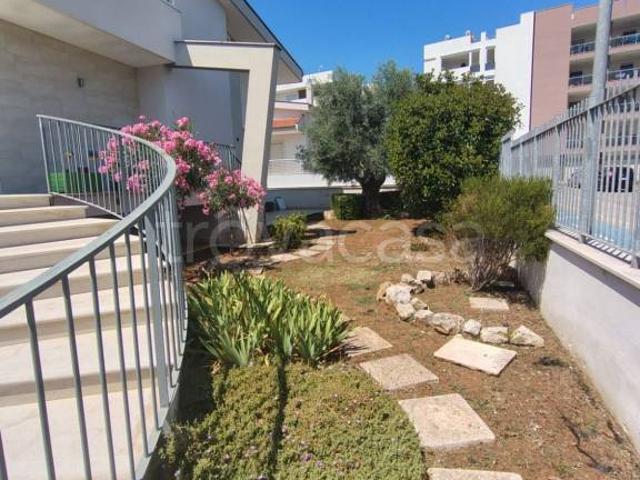 Villa Indipendente in vendita a Contrada Randa, Puglia