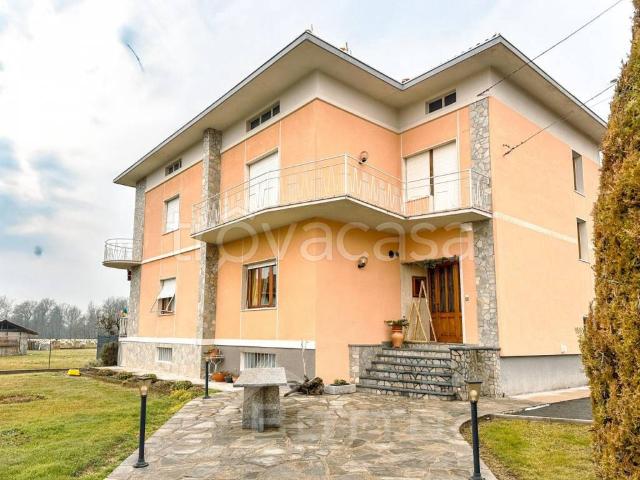Villa Indipendente in vendita a Piemonte, Novara