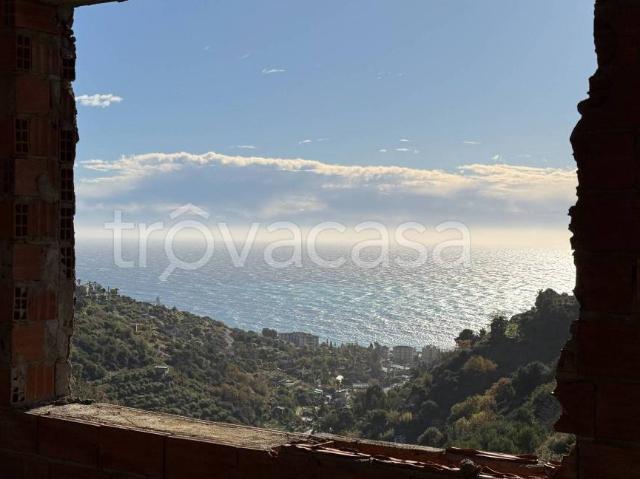 Villa Indipendente in vendita a Arziglia, Bordighera