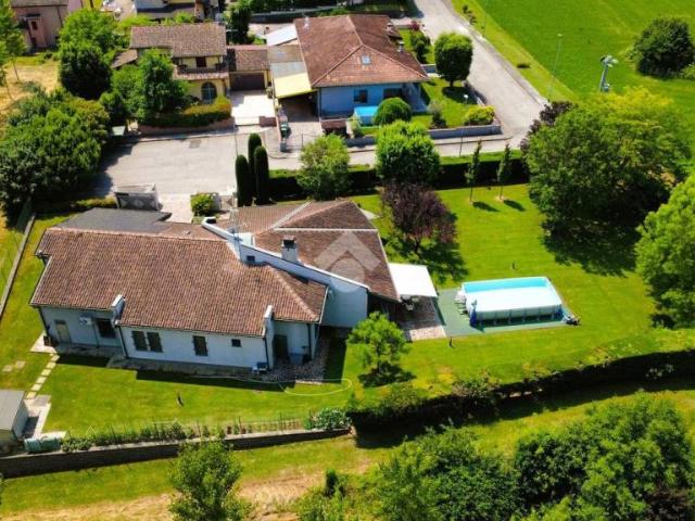 Villa Indipendente in vendita a Borgo Virgilio, Lombardia