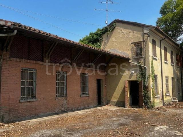 Villa Indipendente in vendita a Borgo Virgilio, Cerese