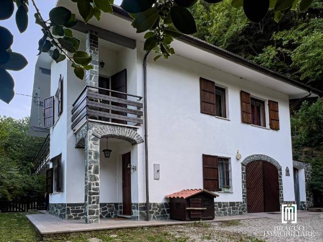 Villa Indipendente in vendita a Bormida, Liguria