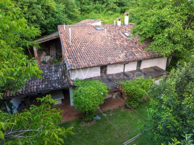 Villa Indipendente in vendita a Botticino, Lombardia