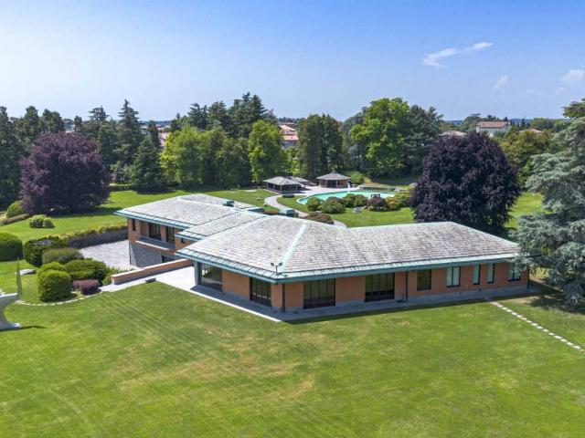 Villa Indipendente in vendita a Briosco, Lombardia