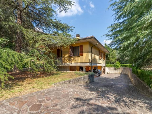 Villa Indipendente in vendita a Unione della Romagna Faentina, Brisighella