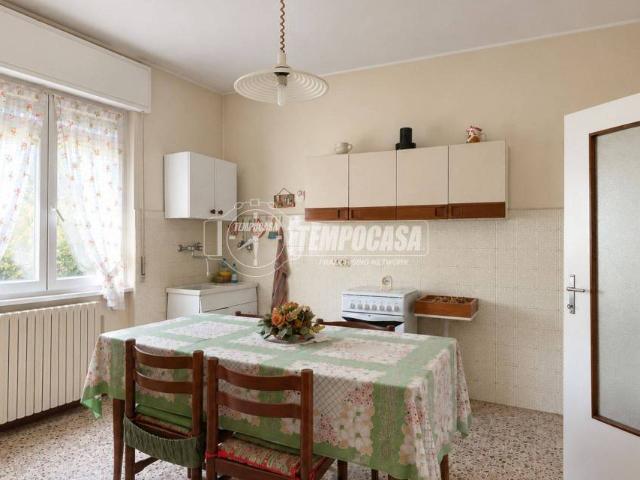 Villa Indipendente in vendita a Vaccarezza Nuova, Brivio