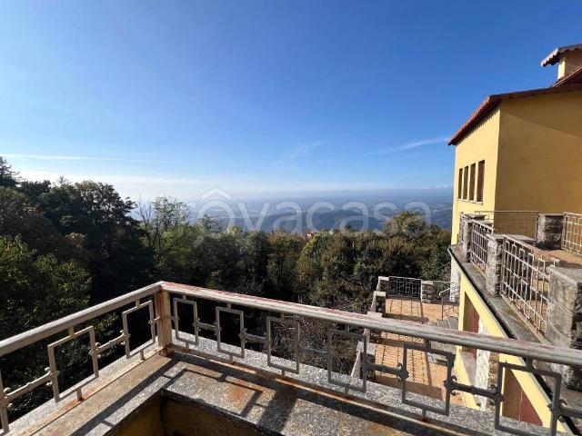 Villa Indipendente in vendita a San Maurizio, Brunate