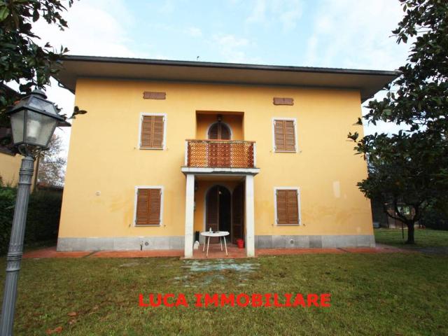 Villa Indipendente in vendita a Santa Maria, Buggiano