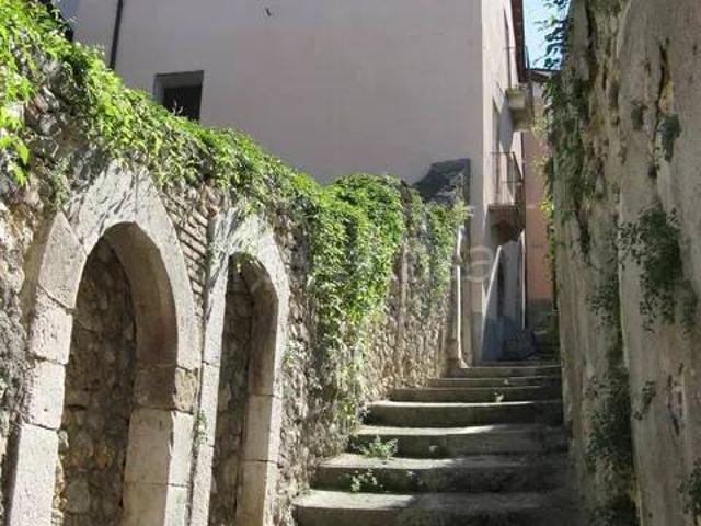 Villa Indipendente in vendita a Bugnara, Abruzzo