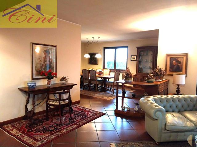 Villa Indipendente in vendita a Bulciago, Lombardia