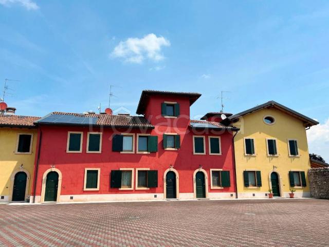 Villa Indipendente in vendita a Bussolengo, Veneto
