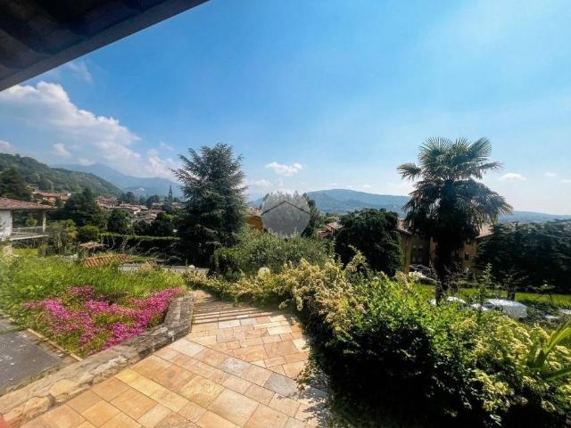 Villa Indipendente in vendita a Calepio, Castelli Calepio
