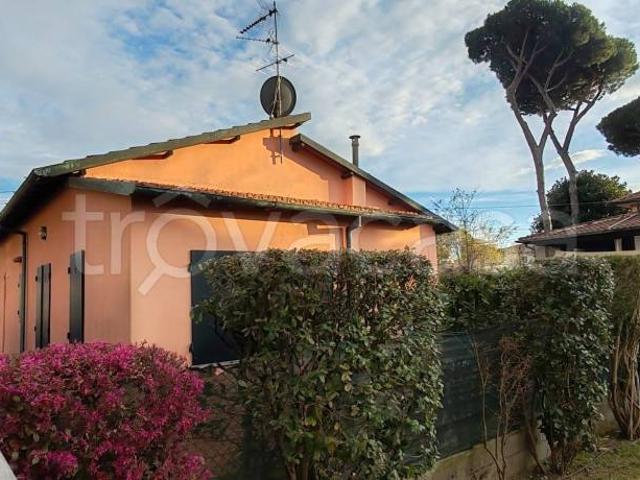 Villa Indipendente in vendita a Camaiore, Toscana