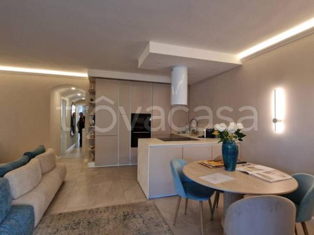 Villa Indipendente in vendita a Camaiore, Toscana