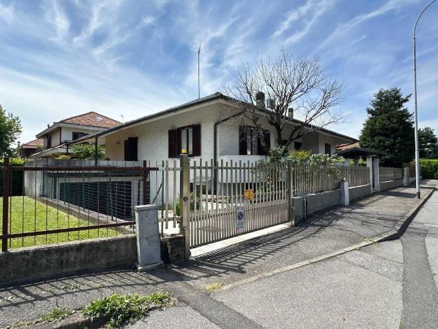Villa Indipendente in vendita a Cambiago, Lombardia