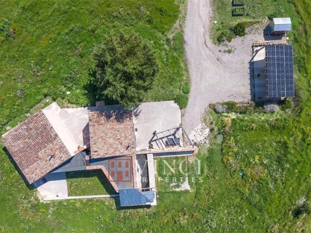 Villa Indipendente in vendita a San Marcello, Camerino