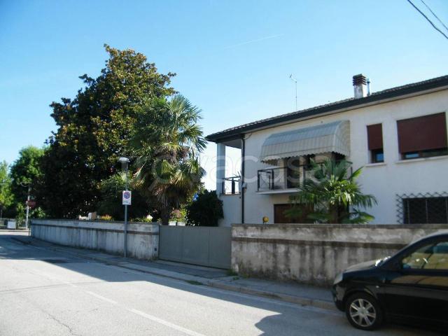 Villa Indipendente in vendita a Santa Maria di Camisano, Camisano Vicentino