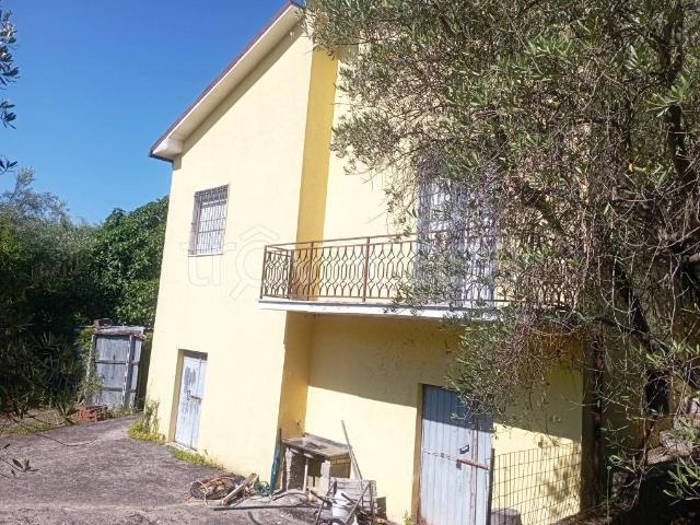 Villa Indipendente in vendita a Cesenà, Campli