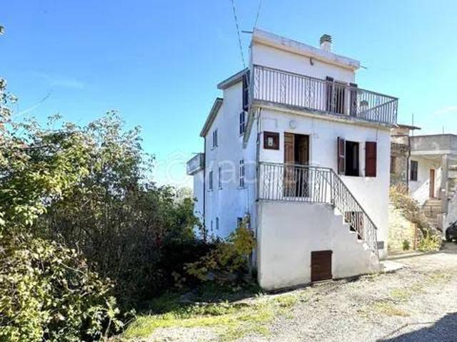 Villa Indipendente in vendita a Campovalano, Campli