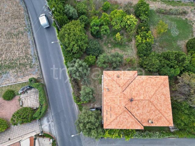 Villa Indipendente in vendita a Albenga, Liguria