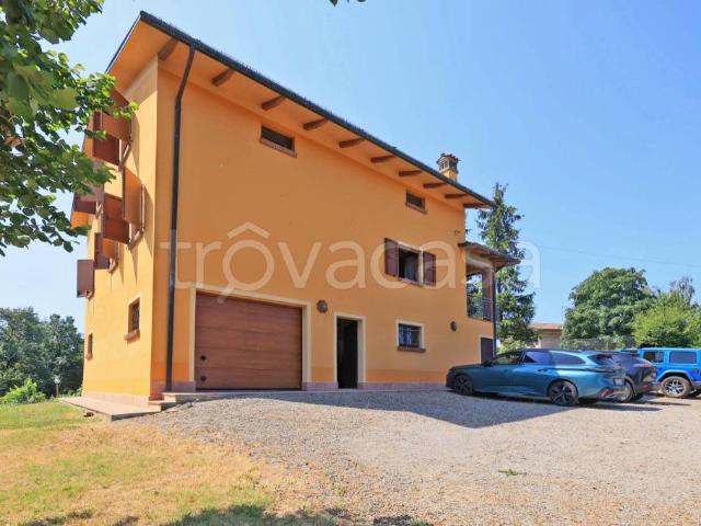 Villa Indipendente in vendita a Val d’Enza, Re