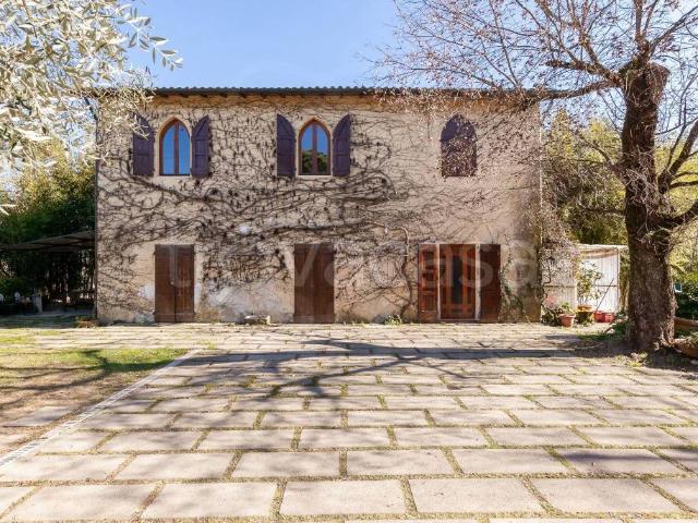 Villa Indipendente in vendita a Camigliano Santa Gemma, Capannori