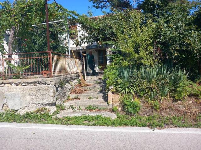Villa Indipendente in vendita a Catignano, Abruzzo
